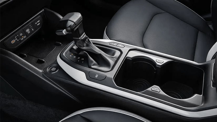 Vue intérieur de la technologie Kia K4 2025